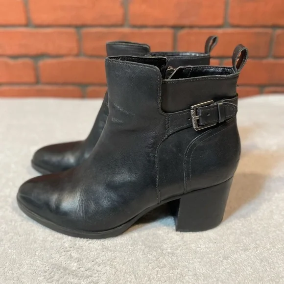 Lauren Ralph Lauren Black‎ Boots Size 9B - Picture 5 of 7